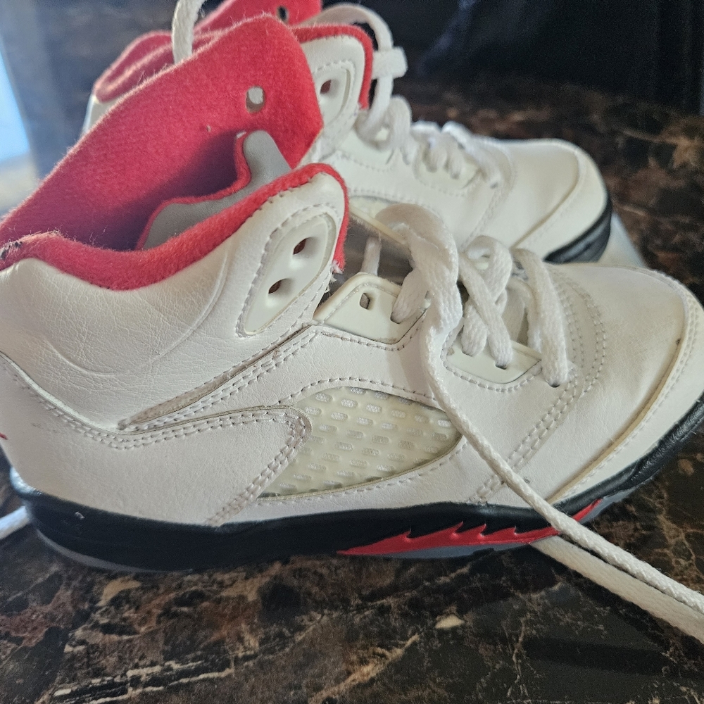 Jordan - Picture 2 of 5